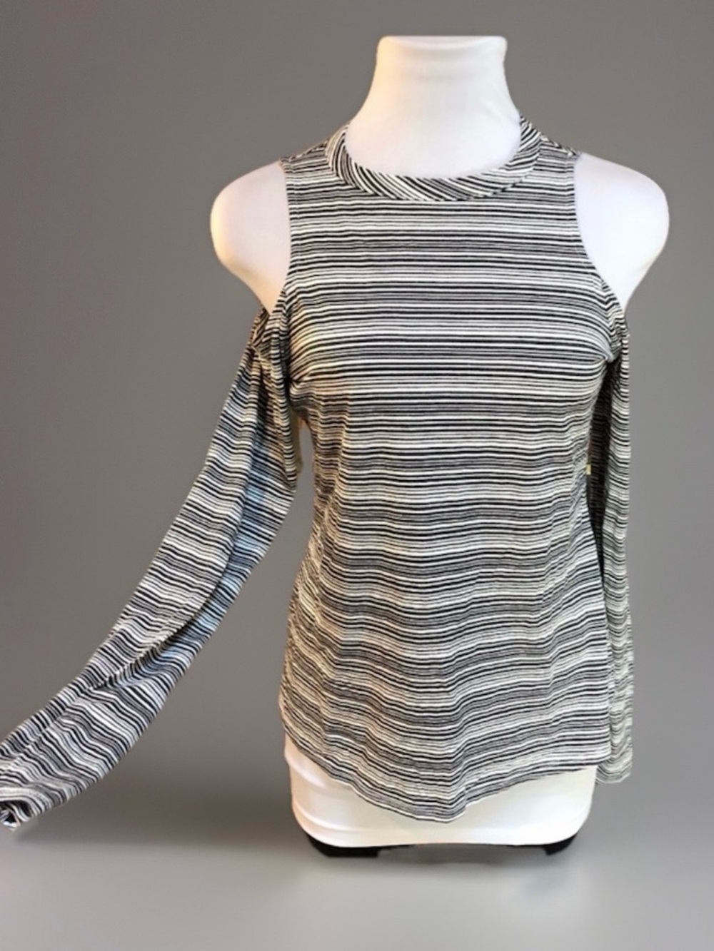 Harlowe & Graham Striped Stretch Cold Shoulder Top